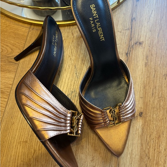 Saint Laurent Babylone Heels - Picture 3 of 11